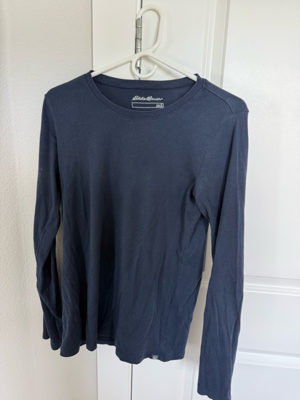 Eddie Bauer Navy Long-Sleeve Crewneck Top large tall